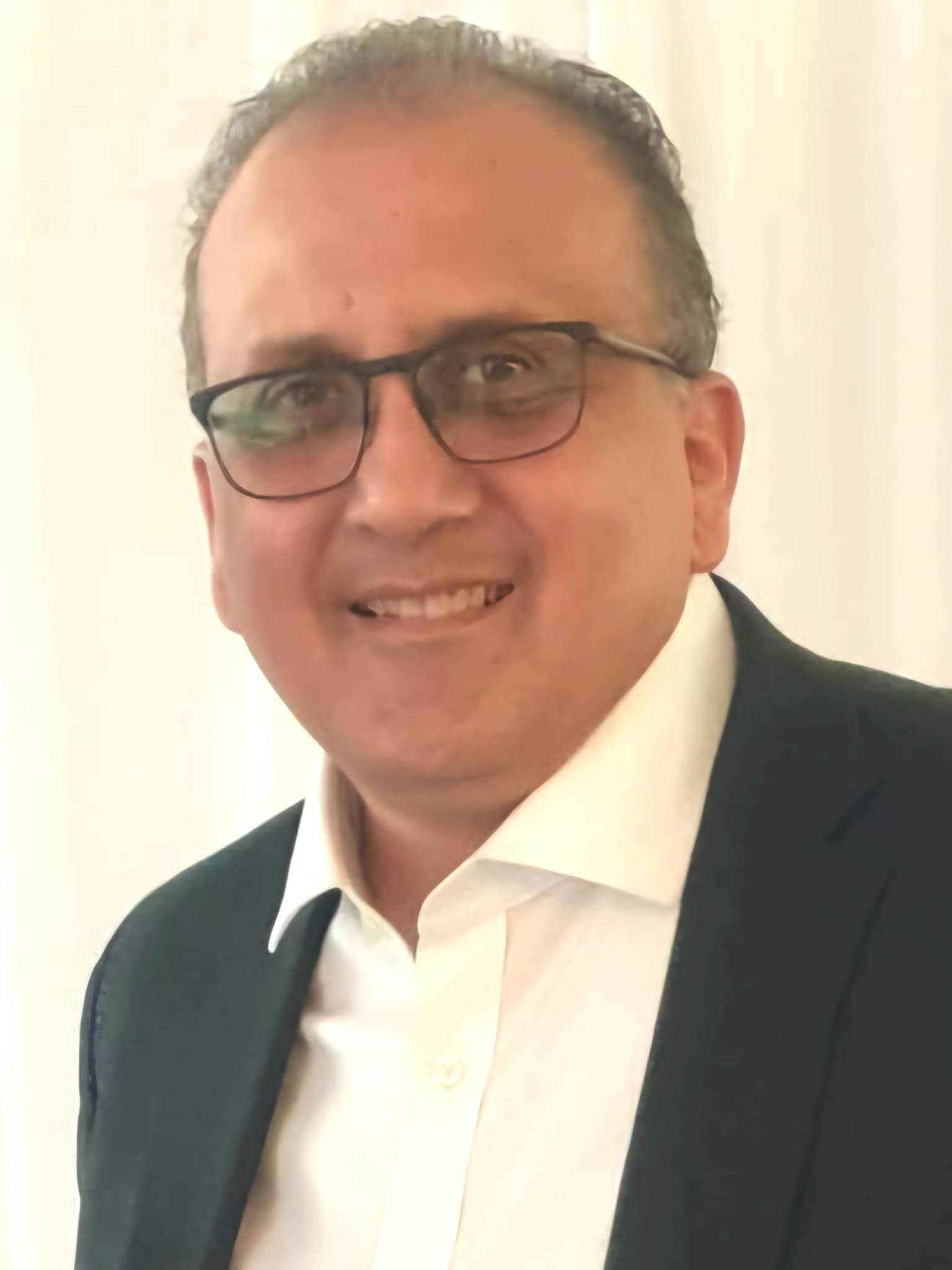 Rakesh Thapar, 