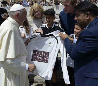 Pope Francis Blesses The Unity of Faiths Foundation (TUFF) Youth initiative at The Vatican
